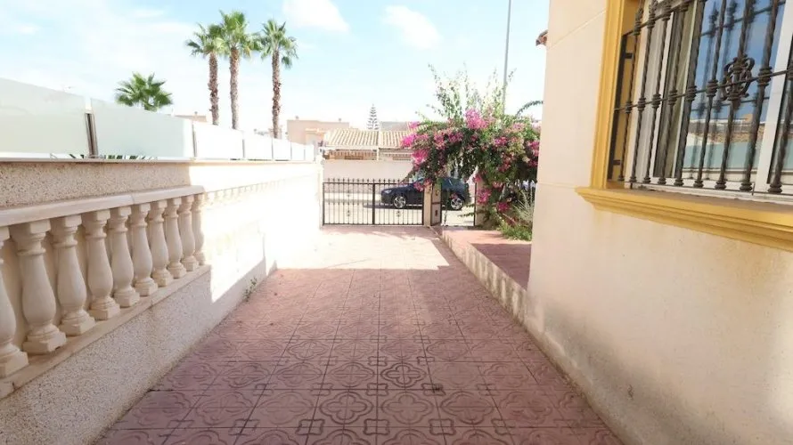 2 bedrooms house for sale, Playa Flamenca II, Spain No. 1763