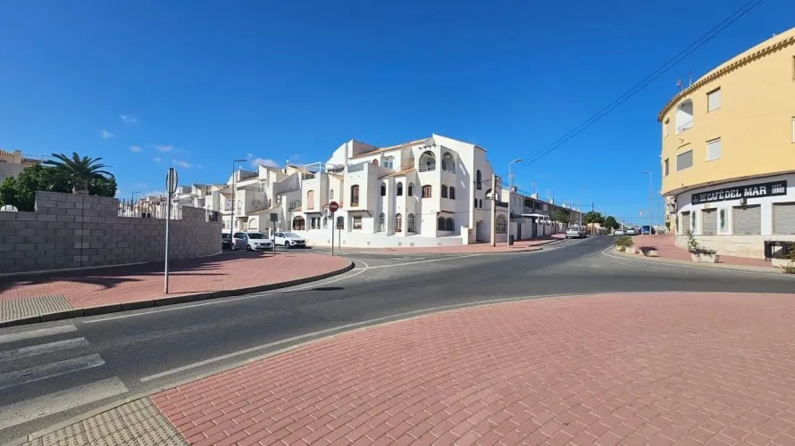 3 bedrooms apartment for sale, Torrevieja, Spain No. 1726