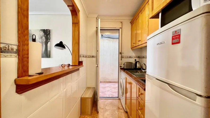 1 bedroom apartment for sale, Torrevieja, Spain No. 1755 № 5