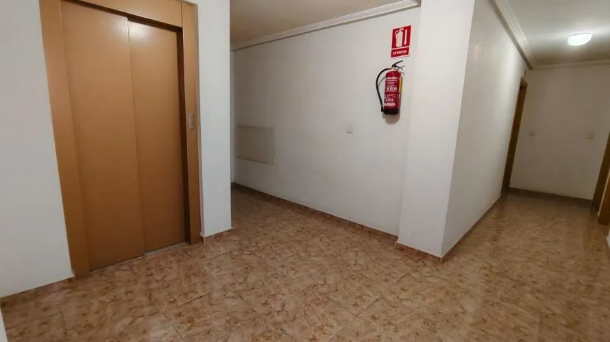 2 bedrooms apartment for sale, Torrevieja, Spain No. 1789 № 2