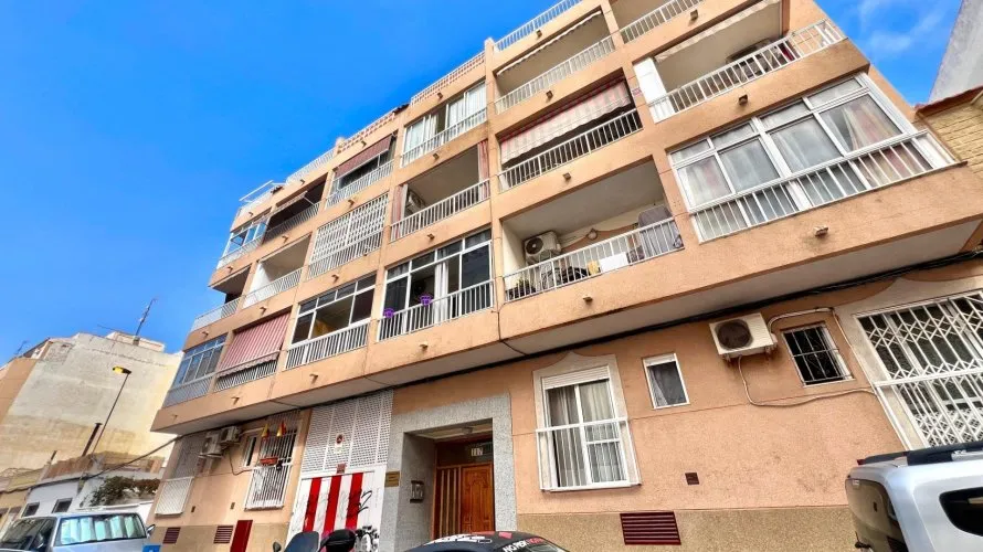 1 bedroom apartment for sale, Torrevieja, Spain No. 1756 № 23