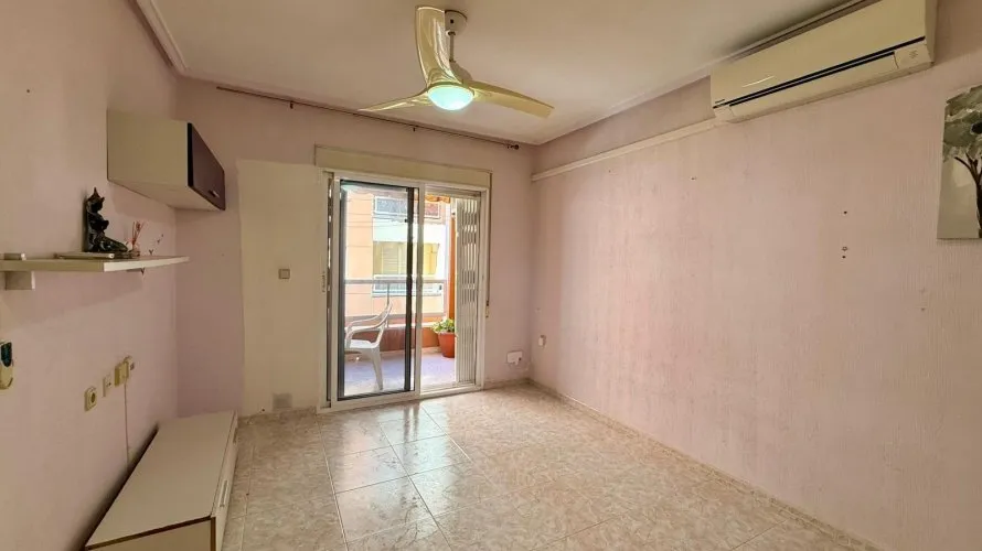 2 bedrooms apartment for sale, Torrevieja, Spain No. 1704 № 11