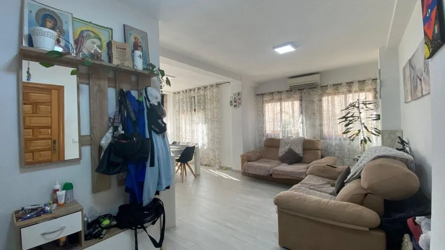 3 bedrooms apartment for sale, Torrevieja, Spain No. 1726 № 15