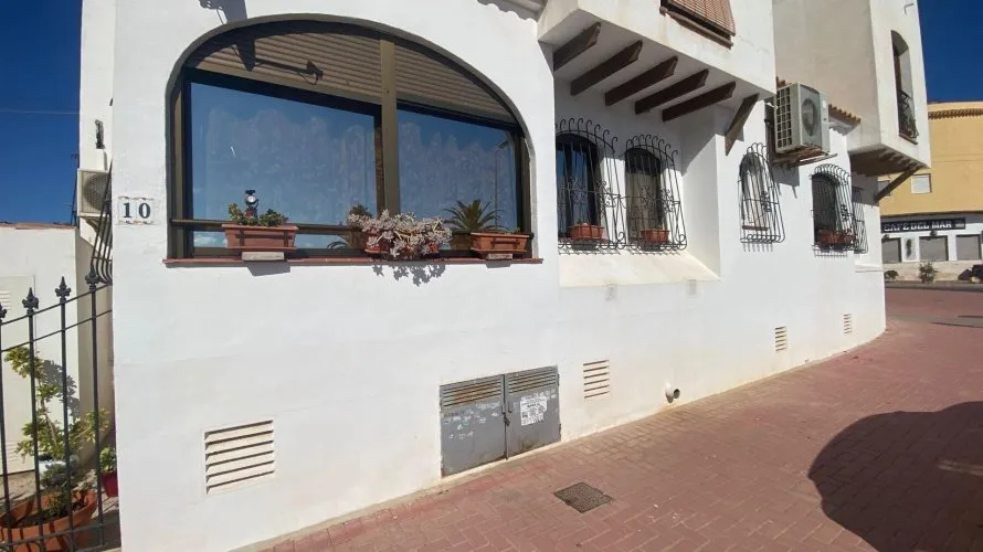 3 bedrooms apartment for sale, Torrevieja, Spain No. 1726 № 21
