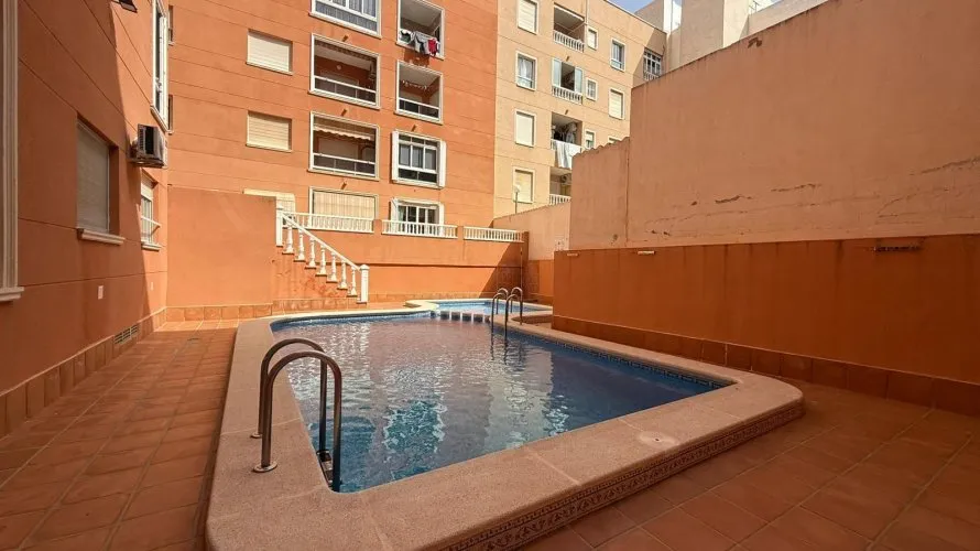 2 bedrooms apartment for sale, Torrevieja, Spain No. 1704 № 18