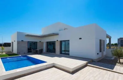 3 bedrooms villa for sale, Daya Nueva, Spain No. 1728