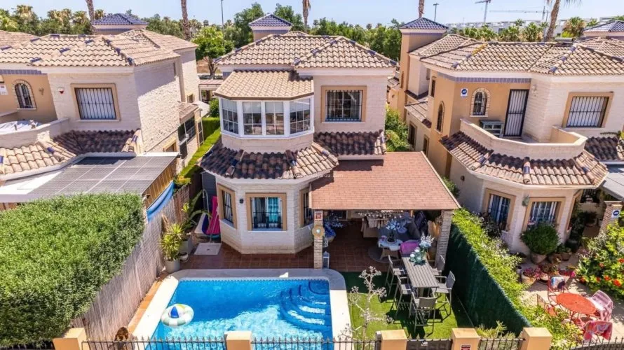 3 bedrooms villa for sale, Guardamar del Segura, Spain No. 1771 № 3