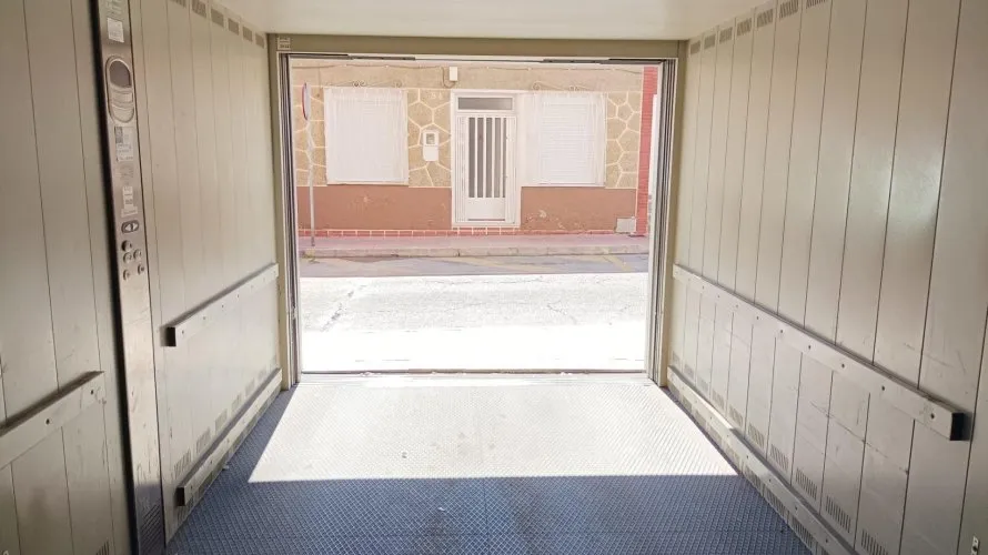2 bedrooms apartment for sale, Torrevieja, Spain No. 1730 № 4