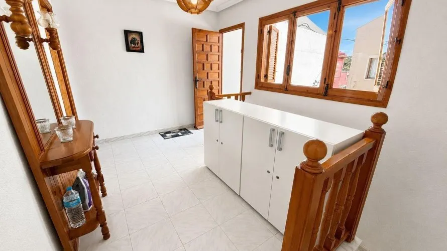 2 bedrooms penthouse for sale, Torrevieja, Spain No. 1707 № 4