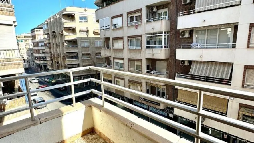 3 bedrooms apartment for sale, Torrevieja, Spain No. 1841 № 2