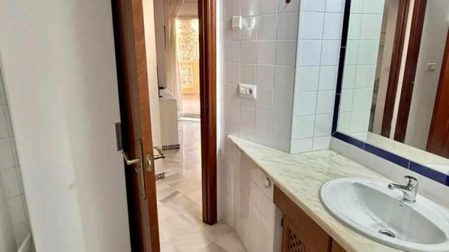 2 bedrooms apartment for sale, Torrevieja, Spain No. 1833 № 6