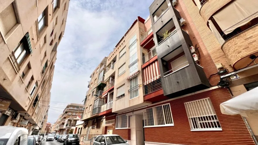 2 bedrooms apartment for sale, Torrevieja, Spain No. 1804 № 28