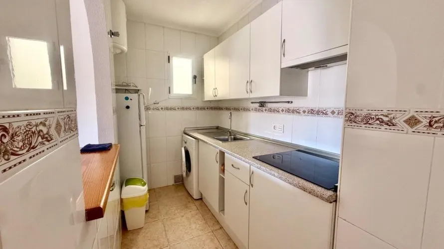 1 bedroom apartment for sale, Torrevieja, Spain No. 1823 № 21