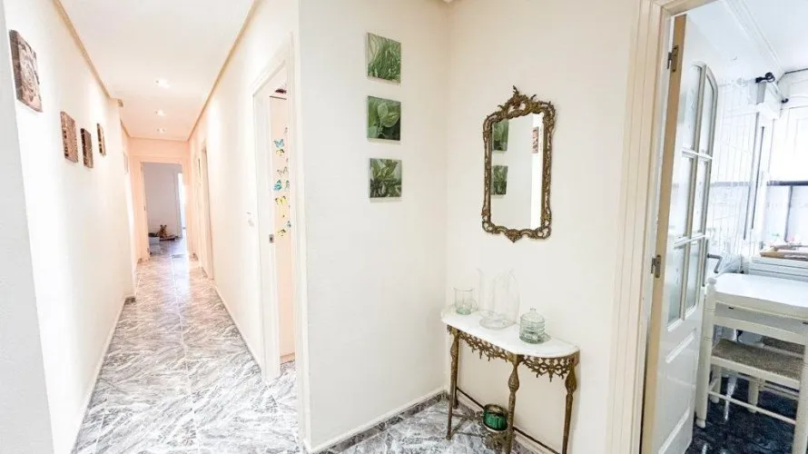 1 bedroom penthouse for sale, Torrevieja, Spain No. 1810