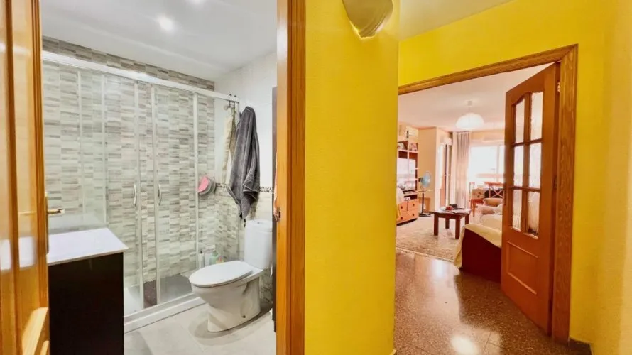 2 bedrooms apartment for sale, Torrevieja, Spain No. 1828 № 12