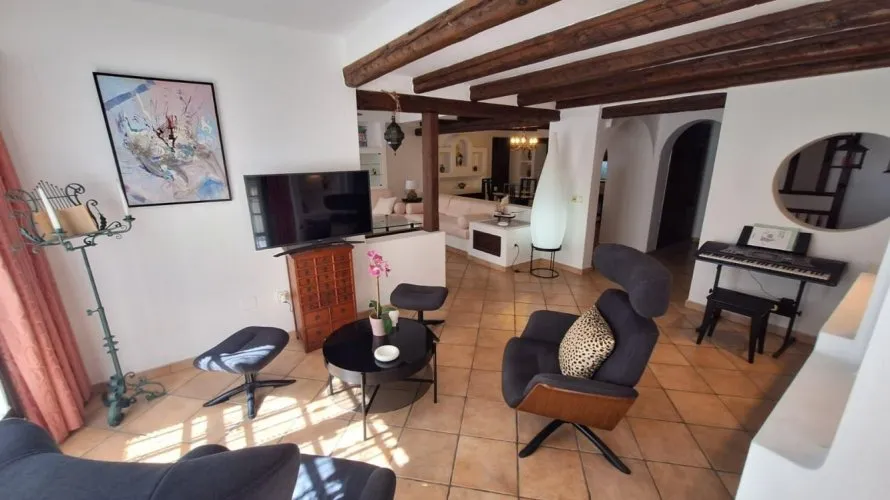 2 bedrooms apartment for sale, Torrevieja, Spain No. 1808 № 22