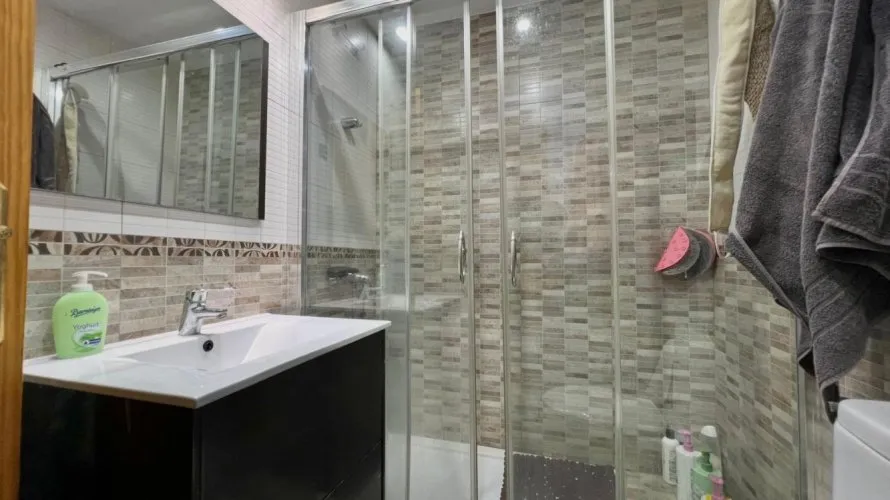 2 bedrooms apartment for sale, Torrevieja, Spain No. 1828 № 3