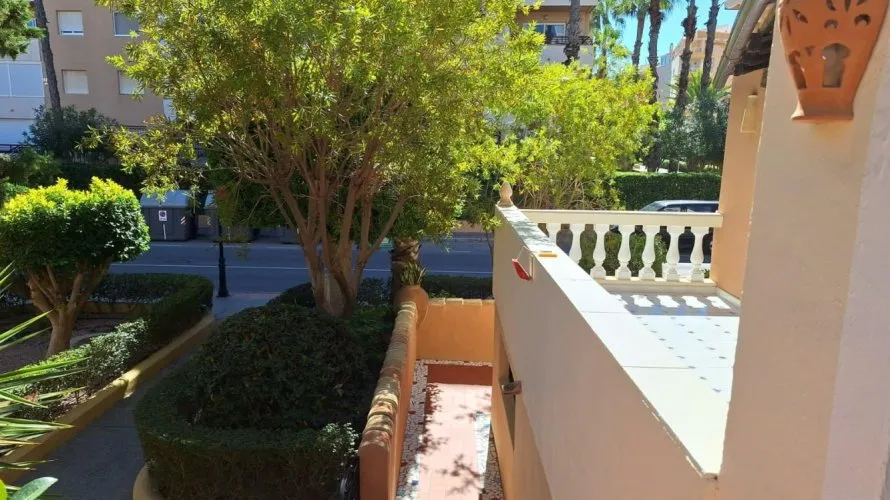 2 bedrooms apartment for sale, Torrevieja, Spain No. 1808 № 2