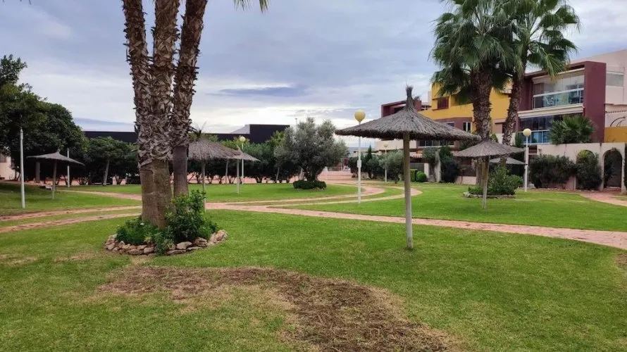 2 bedrooms apartment for sale, Torrevieja, Spain No. 1800 № 1