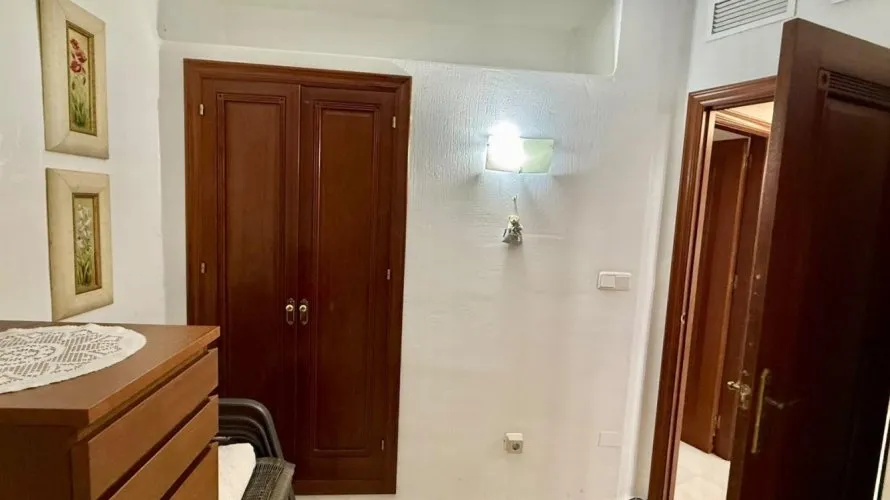 2 bedrooms apartment for sale, Torrevieja, Spain No. 1833 № 2